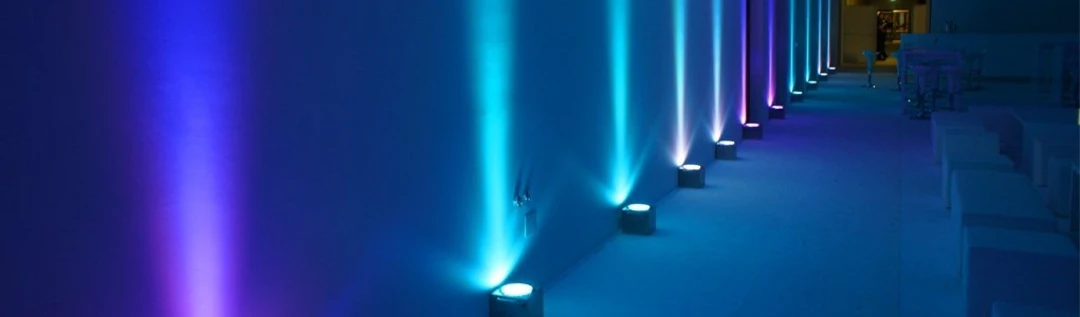 Licht, Ton und Media
